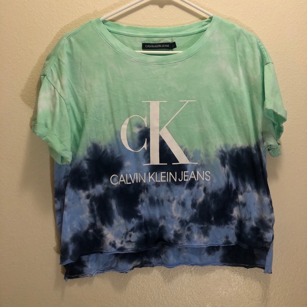 Calvin Klein Crop Top